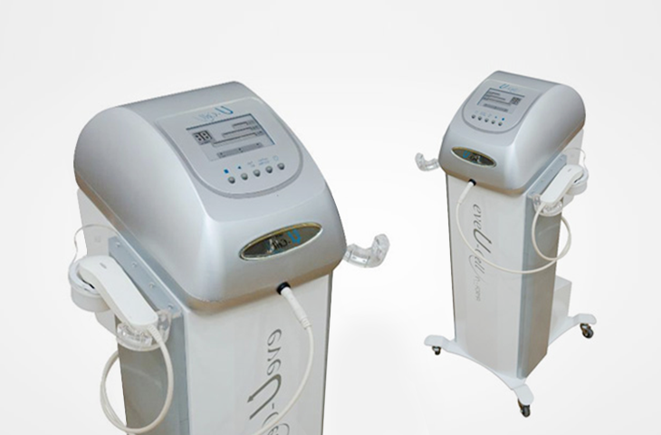 Advanced skincare treatment using positive ion penetration and microcurrent vibration to support cellular activation, reduce bruising, and improve postoperative recovery